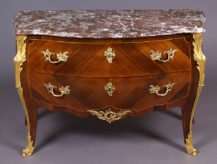 veneered with mahogany and brazilian rosewood, gilded bronze, marble top, XX thC