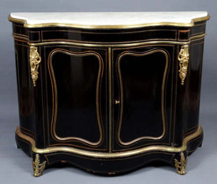 Pomocnik w stylu Napoleona III Pomocnik w stylu Napoleona III