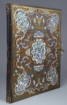 Album w inkrustowanej oprawie